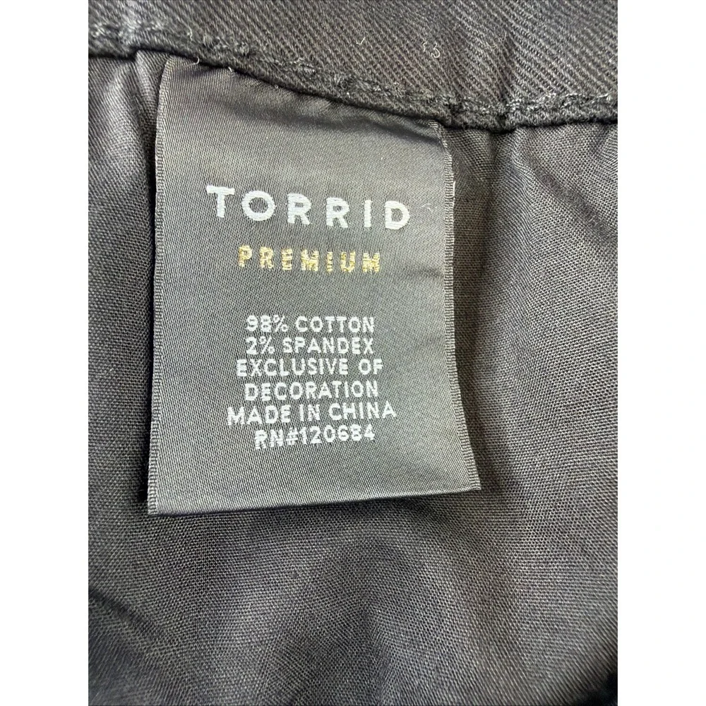 New with tags Torrid Premium women's skinny jeans in size 26.
